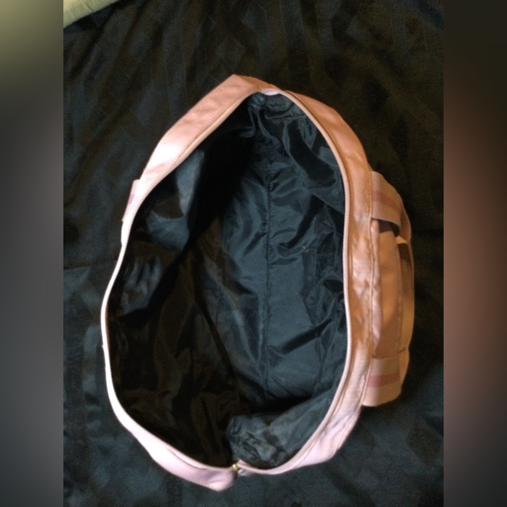 Victoria’s Secret weekender duffel bag - Picture 8 of 8